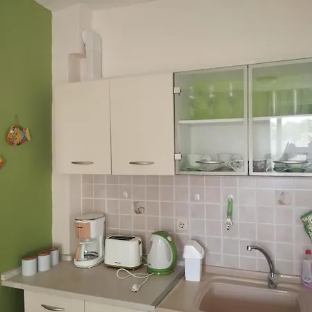 Апартамент Дени Appartamento Byala (Varna)